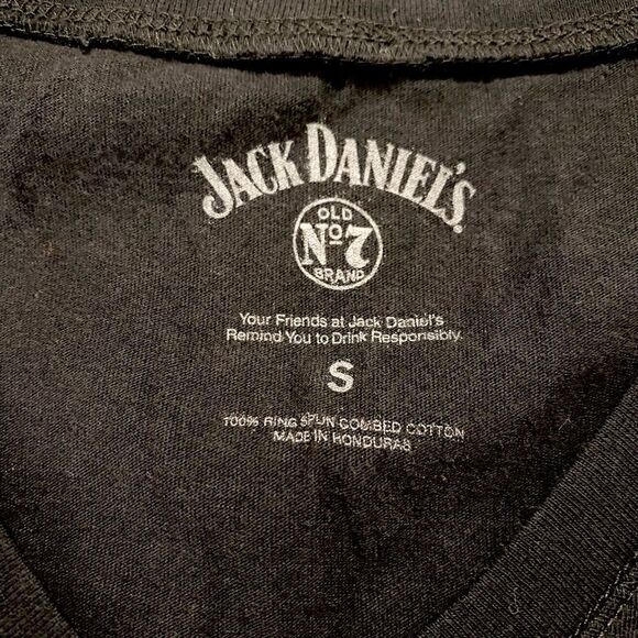 Jack Daniel’s fitted T-Shirt size small. Black - Picture 4 of 4